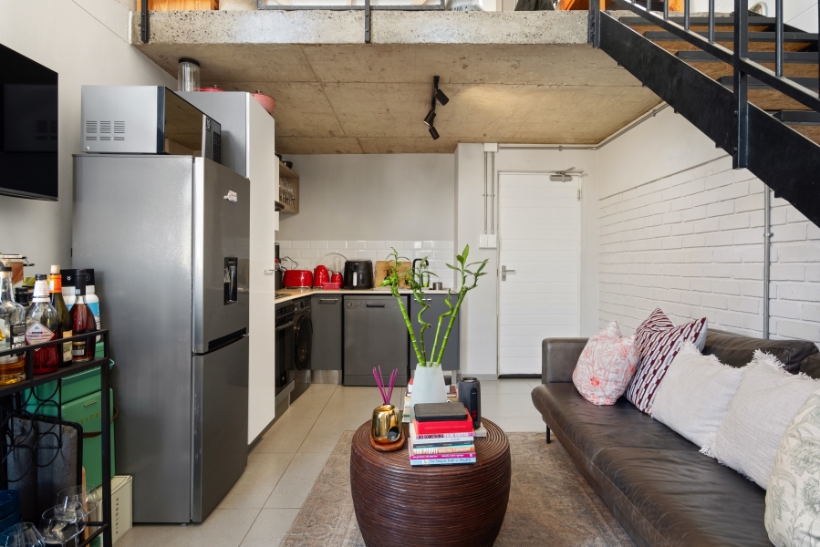 1 Bedroom Property for Sale in Observatory Western Cape